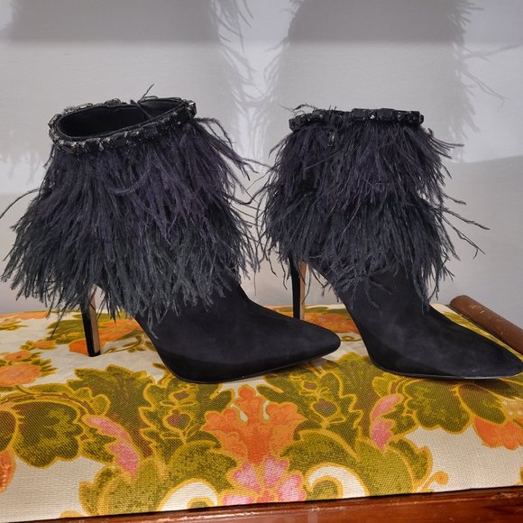 Jessica Simpson Black Suede Ostrich Feather Ankle Boots Size 8.5 Beaded - Picture 1 of 10